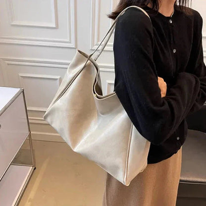 Classic Vintage Bag with a Flattering Fit