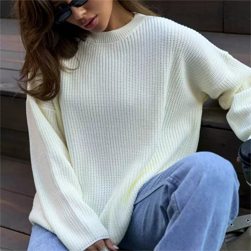 Well Tailored Sweater with a Graceful Silhouette