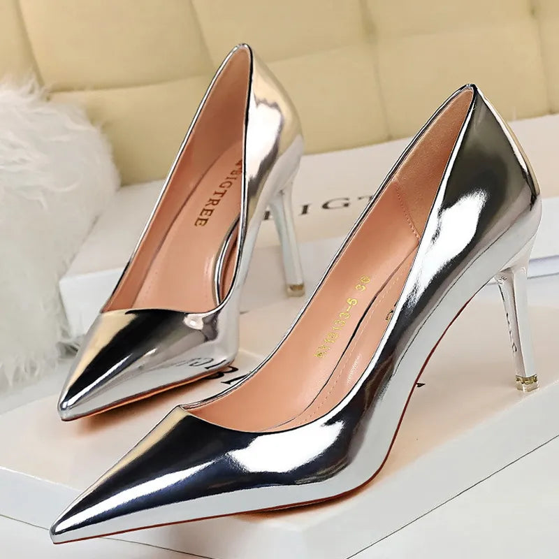 A Vintage Style Shoes with Delicate Timeless Details