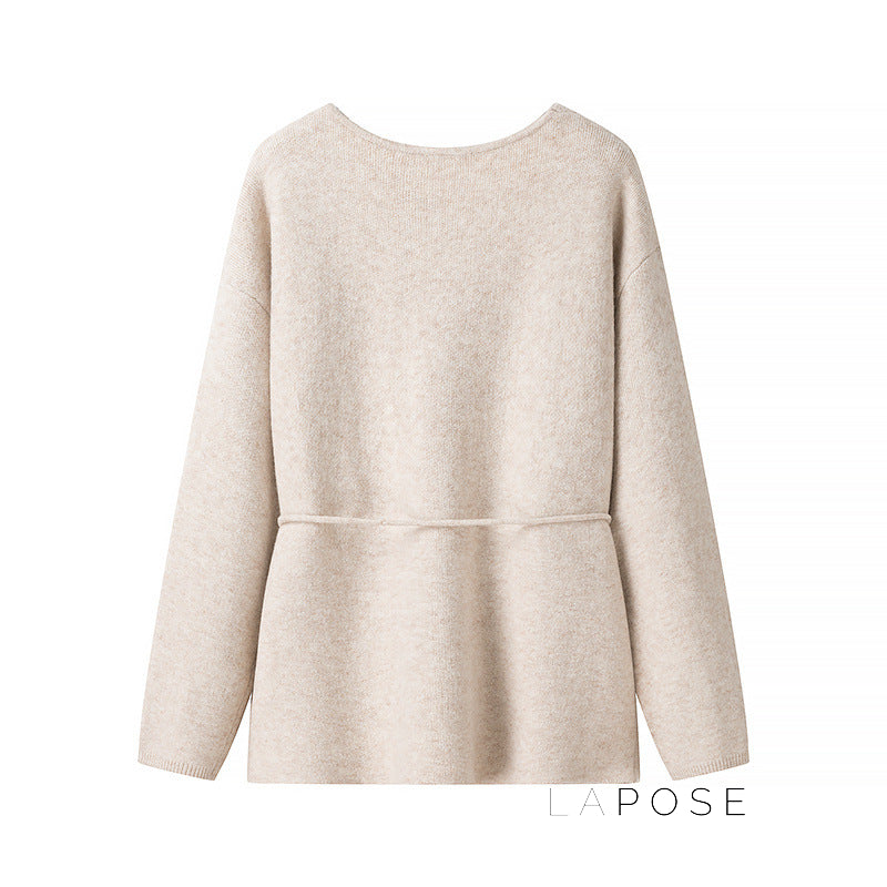 Gracefully Styled Cardigan for Any Occasion