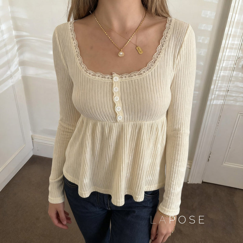 Polished Top with an Effortless Classic Look