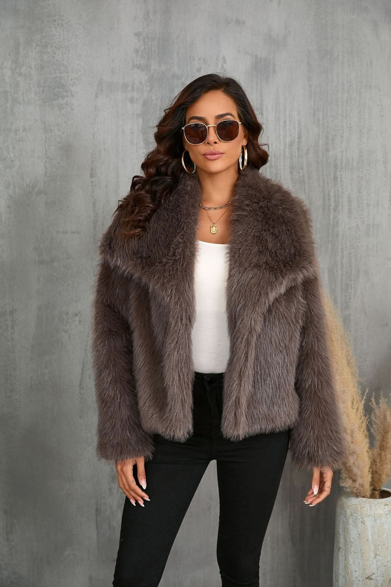 Beautifully Finished Coat in a Timeless Design