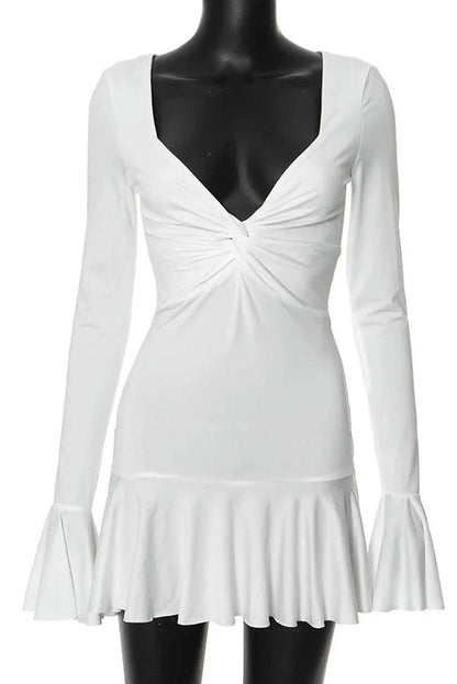 Effortlessly Elegant Dress with a Timeless Design