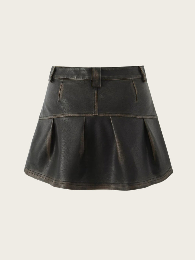 Effortlessly Elegant Garment with a Timeless Design