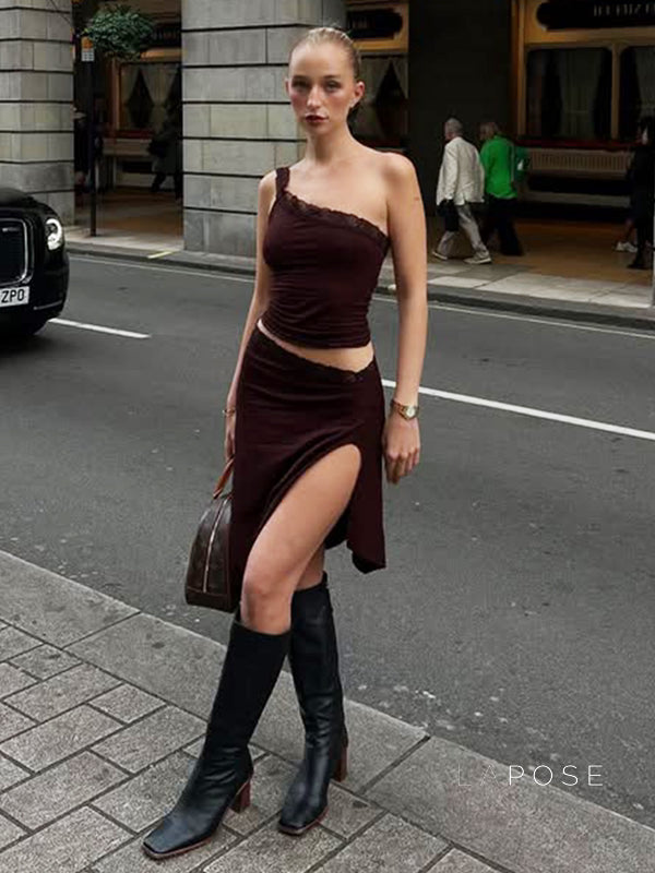 Sophisticated Garment with a Clean Classic Look