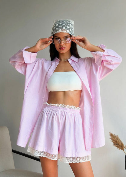 Effortlessly Elegant Shirt with a Timeless Design