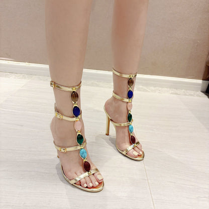 Classic Vintage Heels with a Flattering Fit