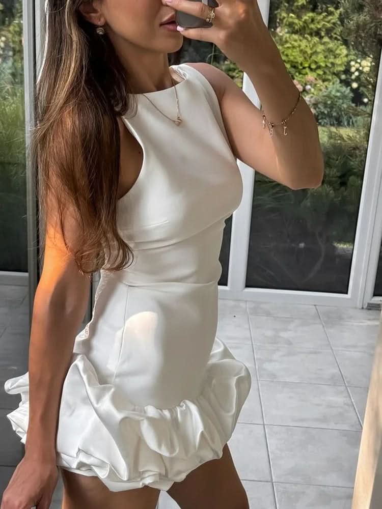 Classic Vintage & Enduringly Stylish Dress