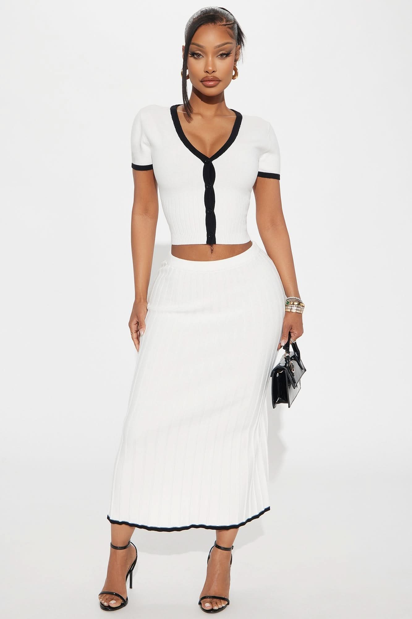 Polished Garment with an Effortless Classic Look