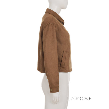 Effortlessly Elegant Jacket with a Timeless Design