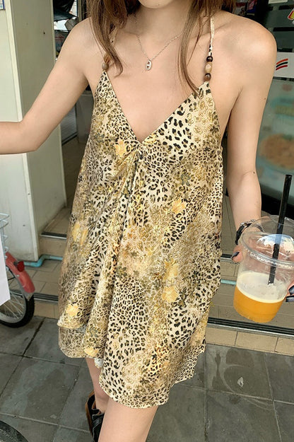 Classic Vintage Top with a Flattering Fit