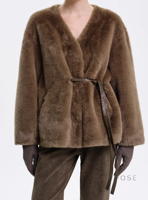 Gracefully Styled Coat for Any Occasion