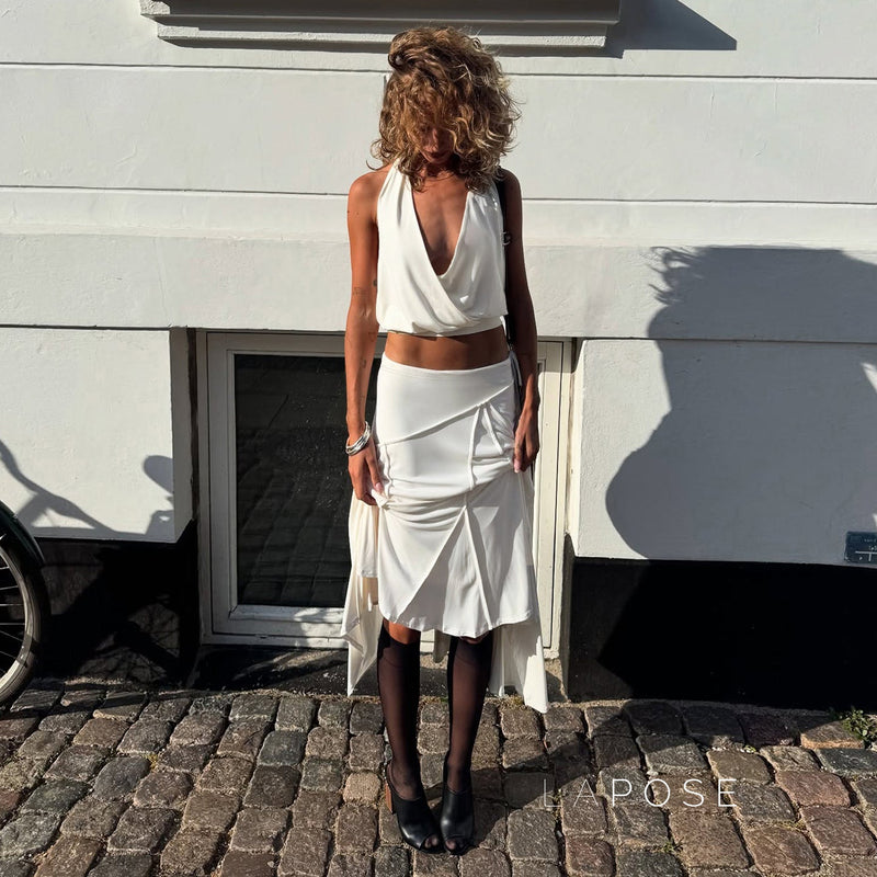 Well Tailored Garment with a Graceful Silhouette