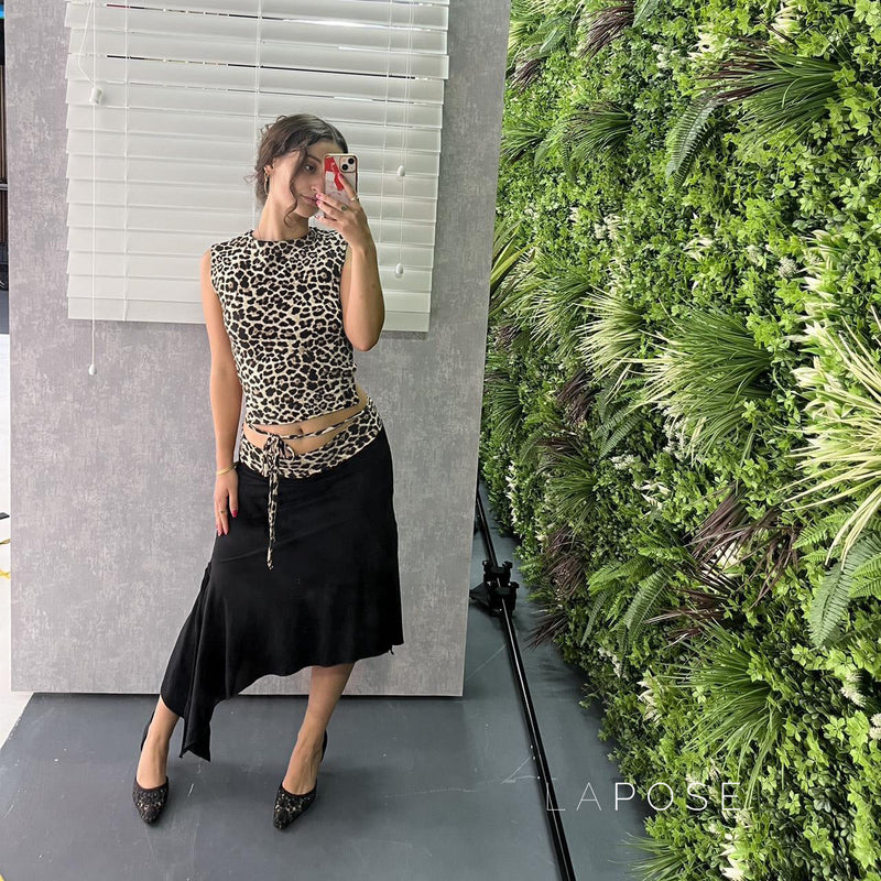 Sophisticated Garment with a Clean Classic Look