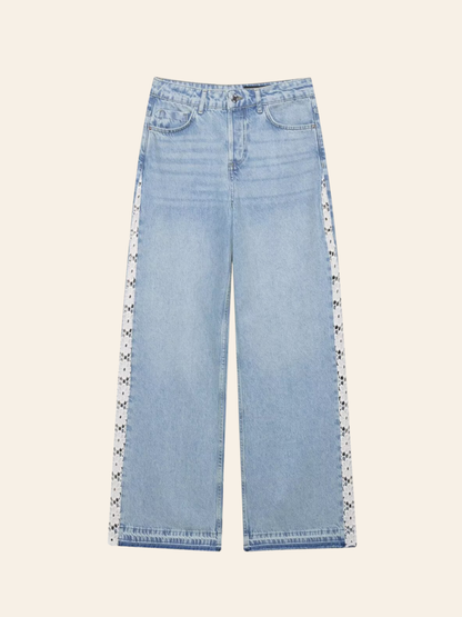 Polished Garment with an Effortless Classic Look