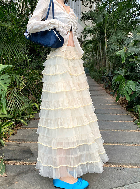 Well Tailored Garment with a Graceful Silhouette