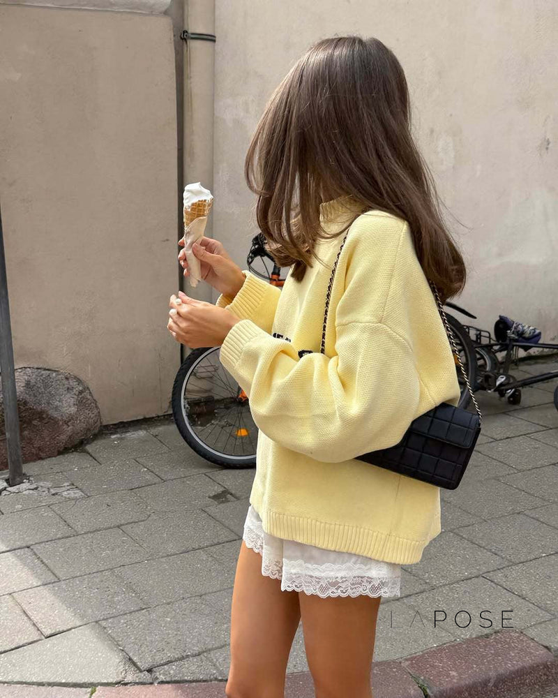 Classic Vintage & Enduringly Stylish Sweater