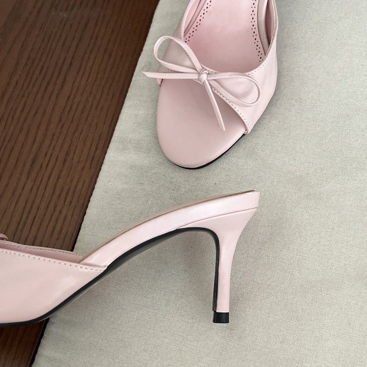 Classic Vintage & Enduringly Stylish Sandals
