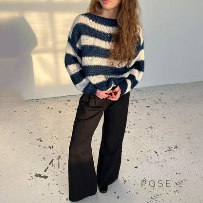 Well Tailored Sweater with a Graceful Silhouette