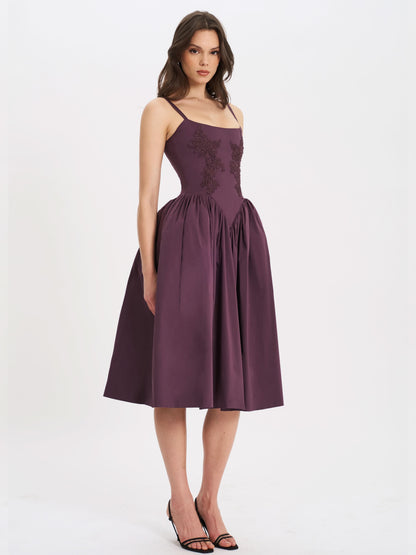 Classic Vintage Dress with a Flattering Fit