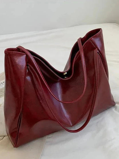 Classic Vintage Bag with a Flattering Fit