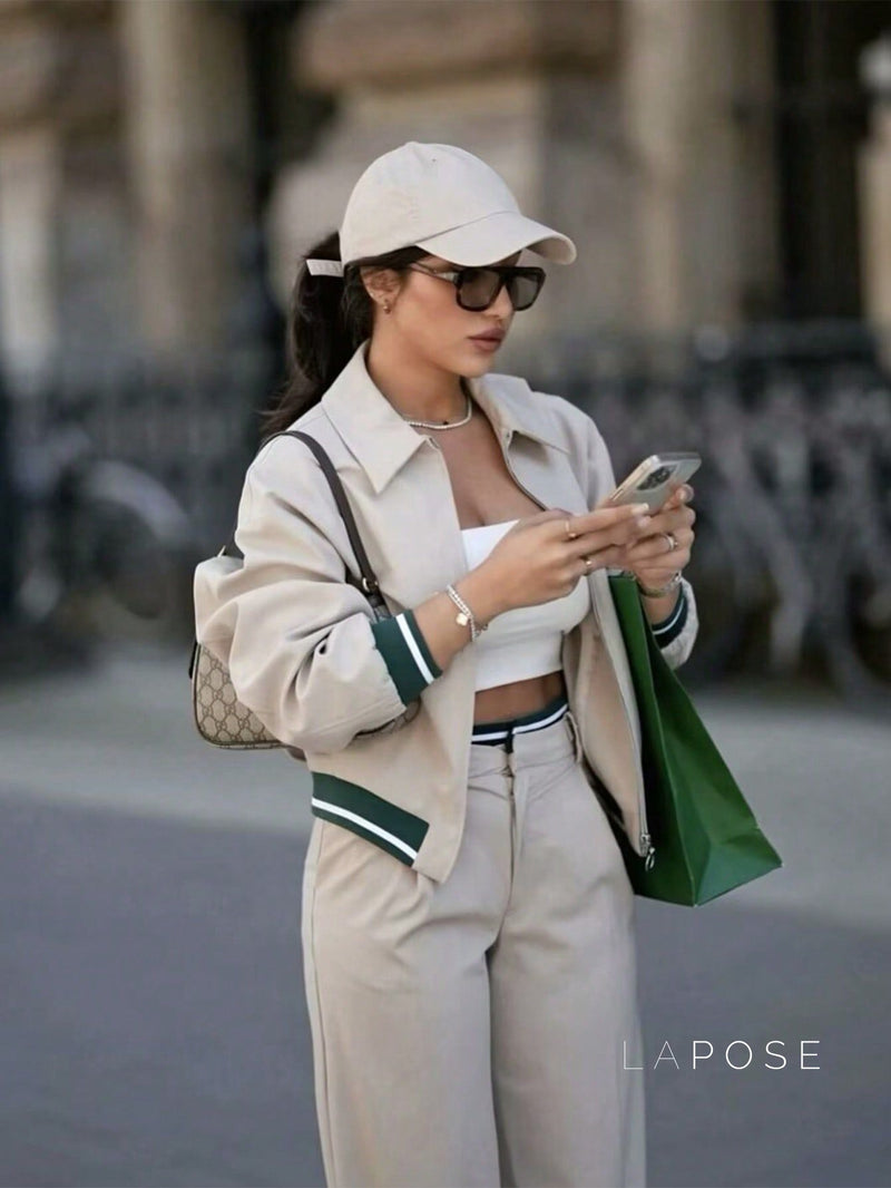 Well Tailored Jacket with a Graceful Silhouette