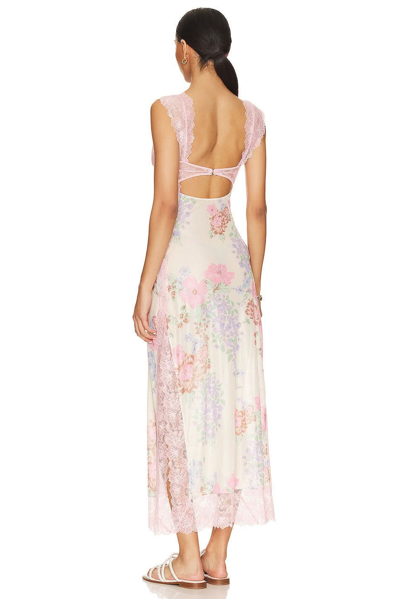 Classic Vintage & Enduringly Stylish Dress