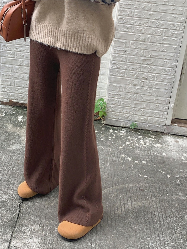 Sophisticated Pants with a Clean Classic Look