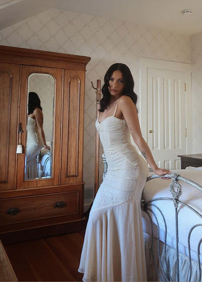 Sophisticated Garment with a Clean Classic Look