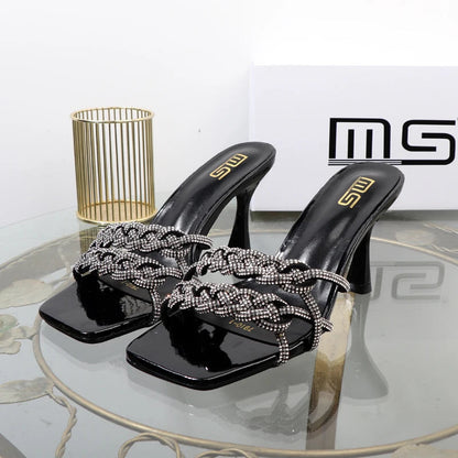 Elegantly Styled Sandals for Everyday Wear