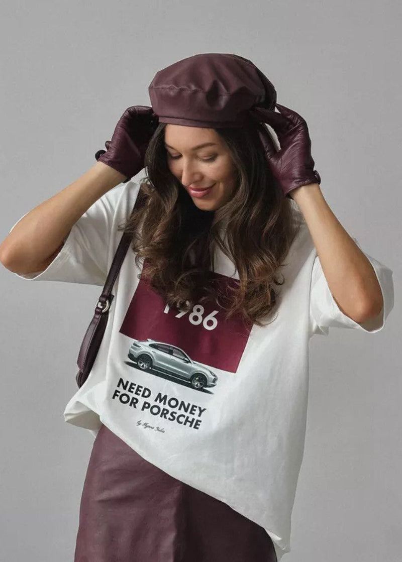 Beautifully Finished T-Shirt in a Timeless Design