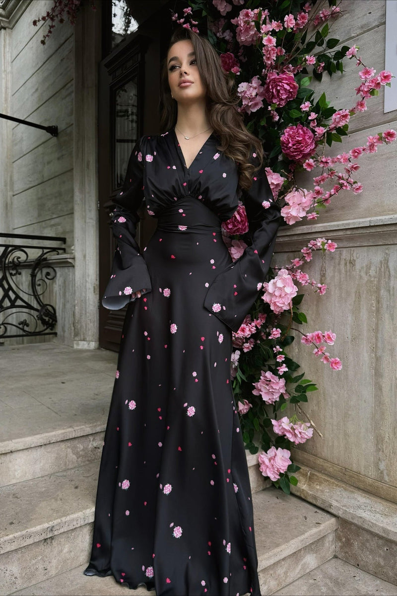 Classic Vintage & Enduringly Stylish Dress