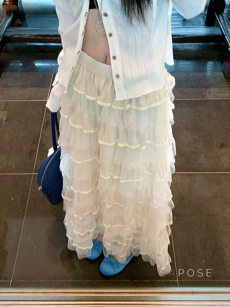 Well Tailored Garment with a Graceful Silhouette