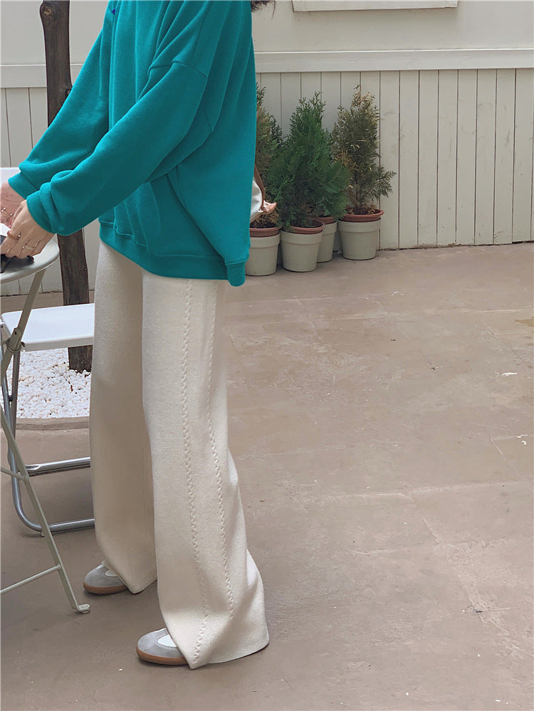 Sophisticated Pants with a Clean Classic Look