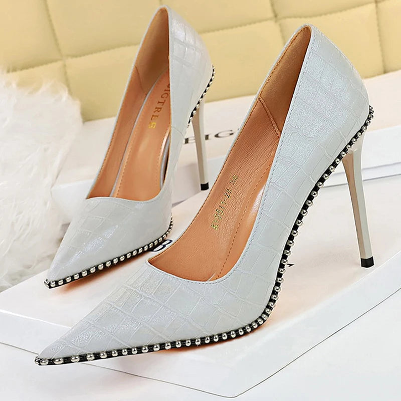 Gracefully Styled Heels for Any Occasion