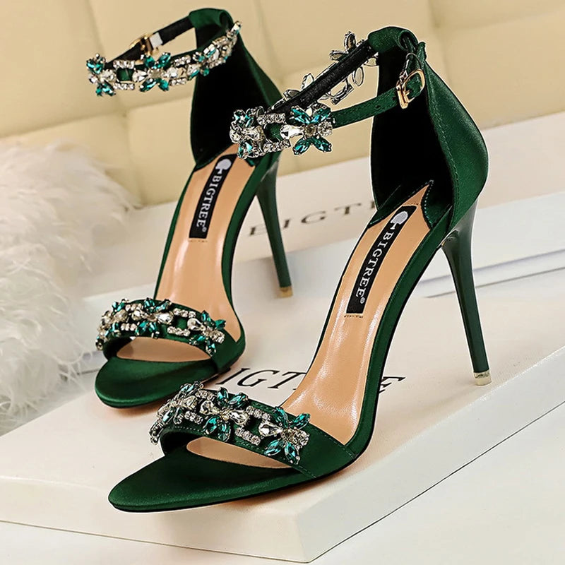 Classic Vintage & Enduringly Stylish Sandals
