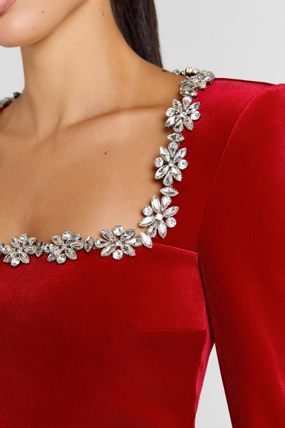 Beautifully Finished Garment in a Timeless Design