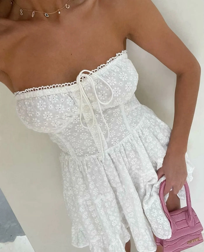 Gracefully Styled Dress for Any Occasion