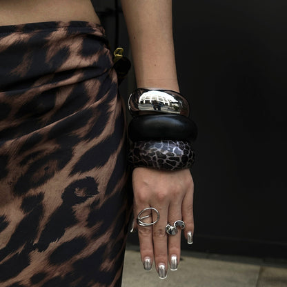 Gracefully Styled Garment for Any Occasion