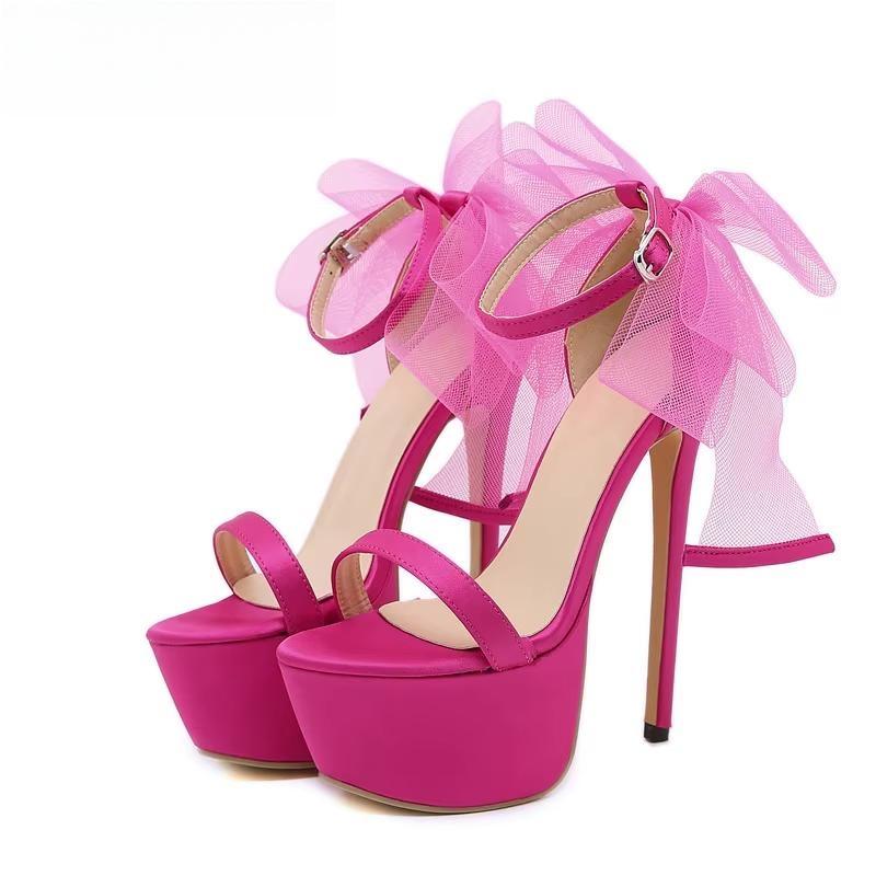 A Vintage Style Heels with Delicate Timeless Details