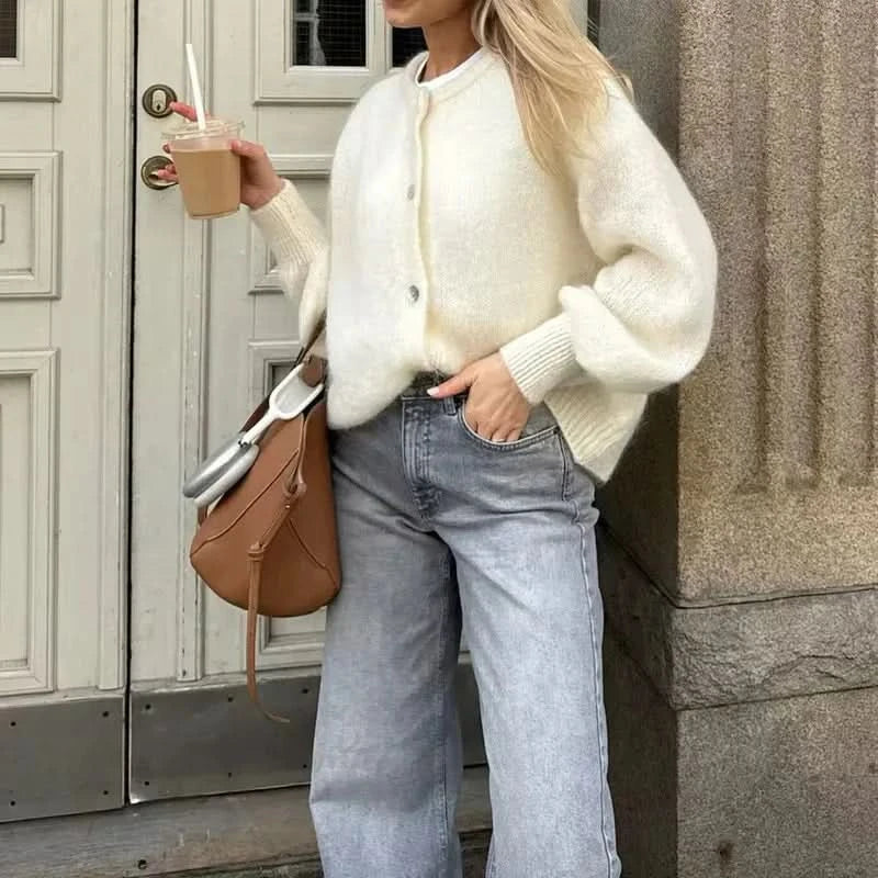 Gracefully Styled Cardigan for Any Occasion