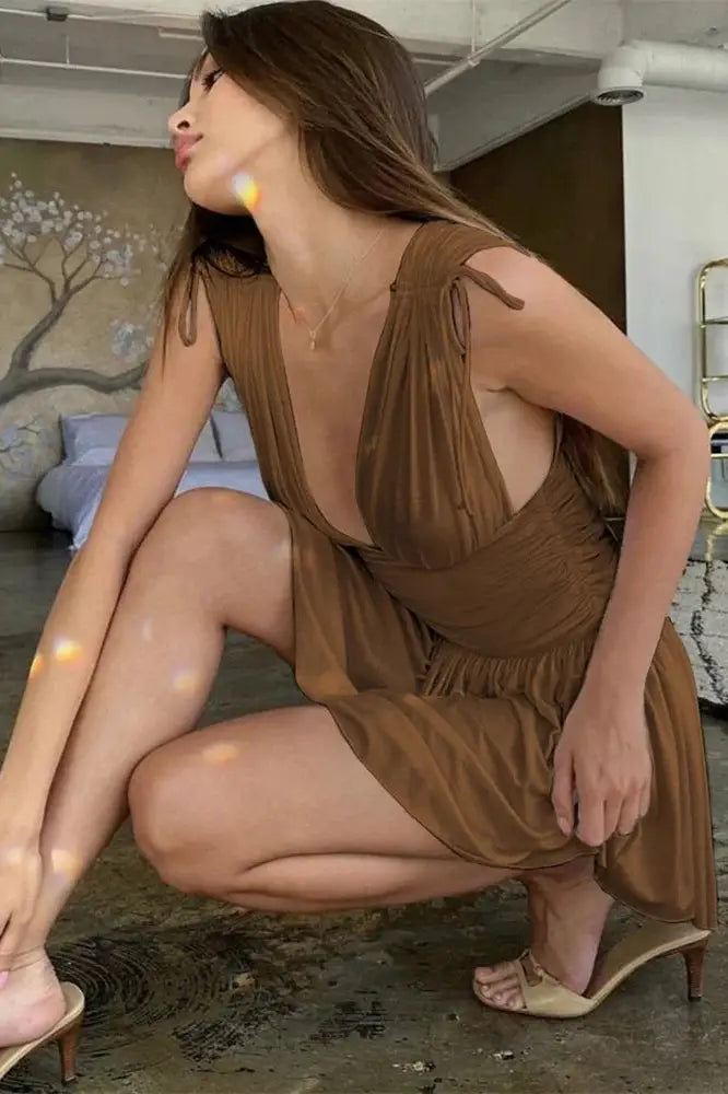 Effortlessly Elegant Dress with a Timeless Design