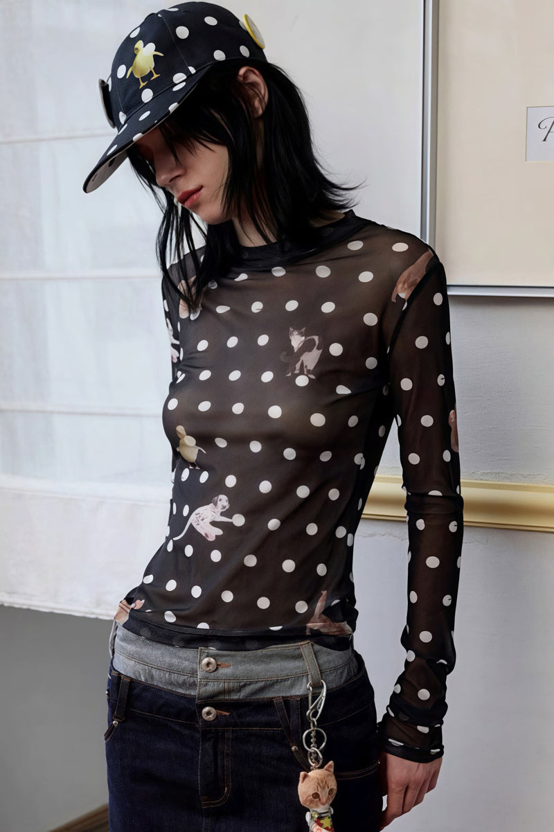 Well Tailored Blouse with a Graceful Silhouette