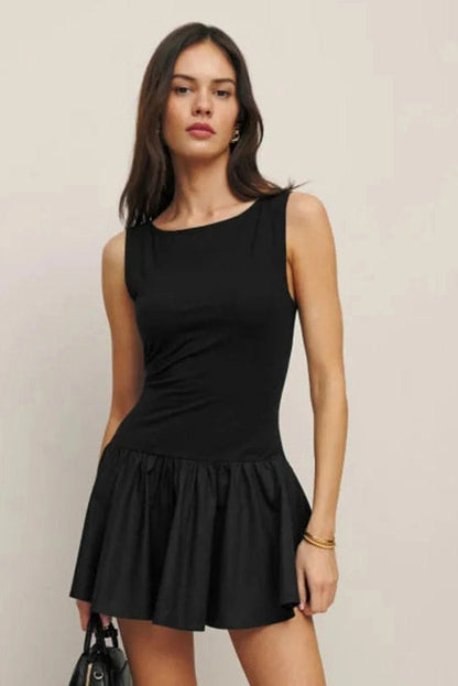 Classic Vintage Dress with a Flattering Fit