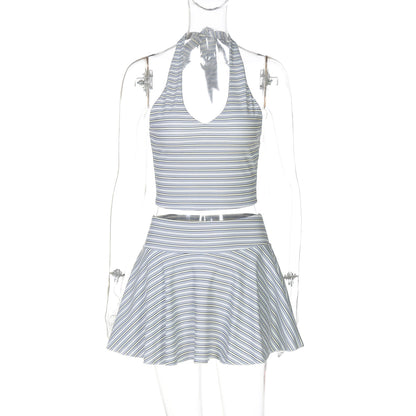 Sophisticated Garment with a Clean Classic Look
