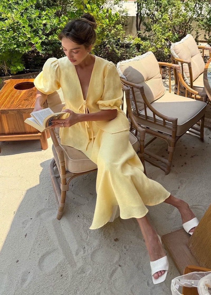 Gracefully Styled Garment for Any Occasion