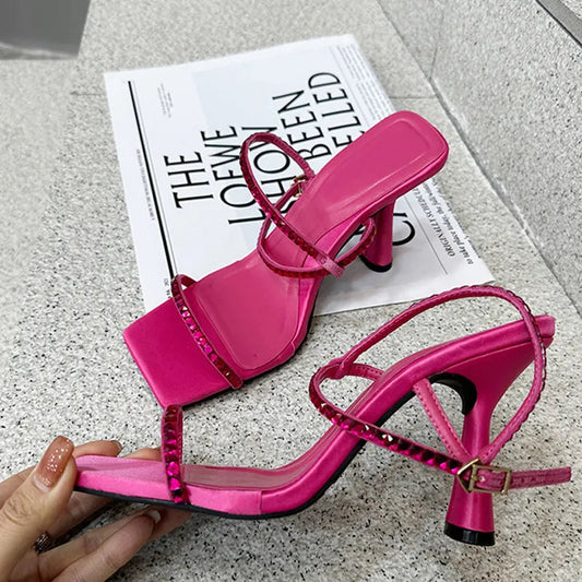 Polished Sandals with an Effortless Classic Look