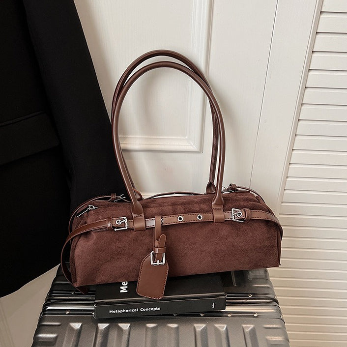 Polished Bag with an Effortless Classic Look
