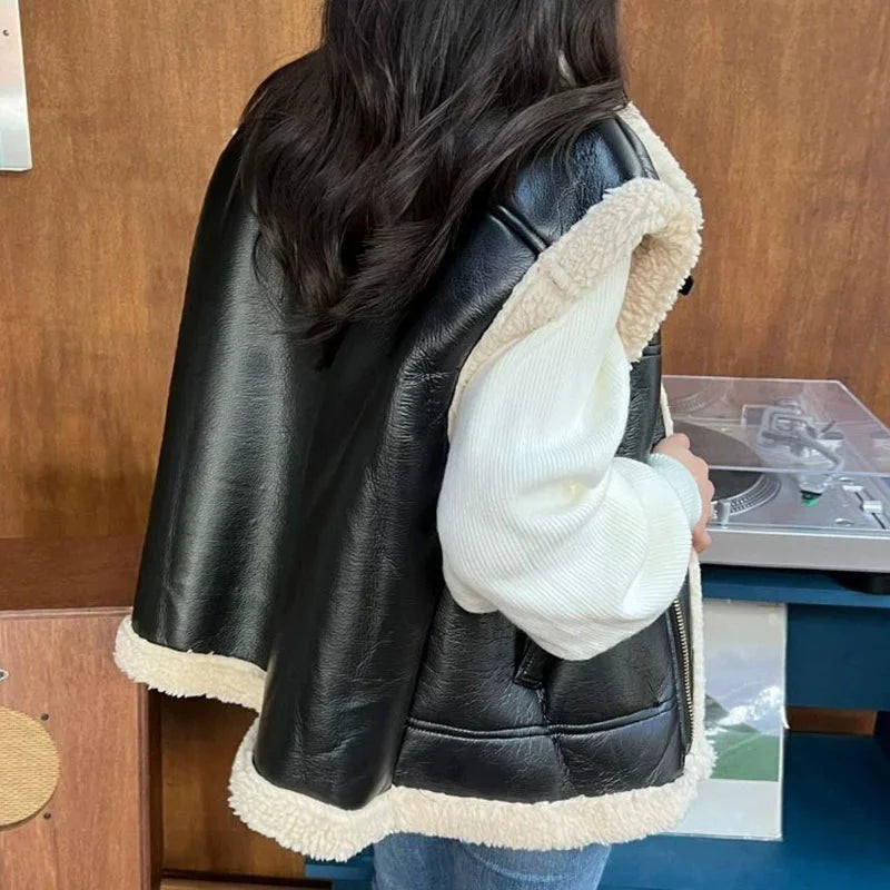 Effortlessly Elegant Jacket with a Timeless Design