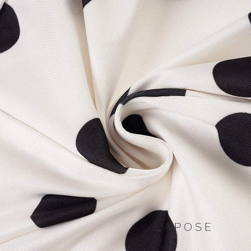 Beautifully Finished Garment in a Timeless Design
